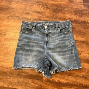 American Eagle Curvy High Rise Shortie Shorts